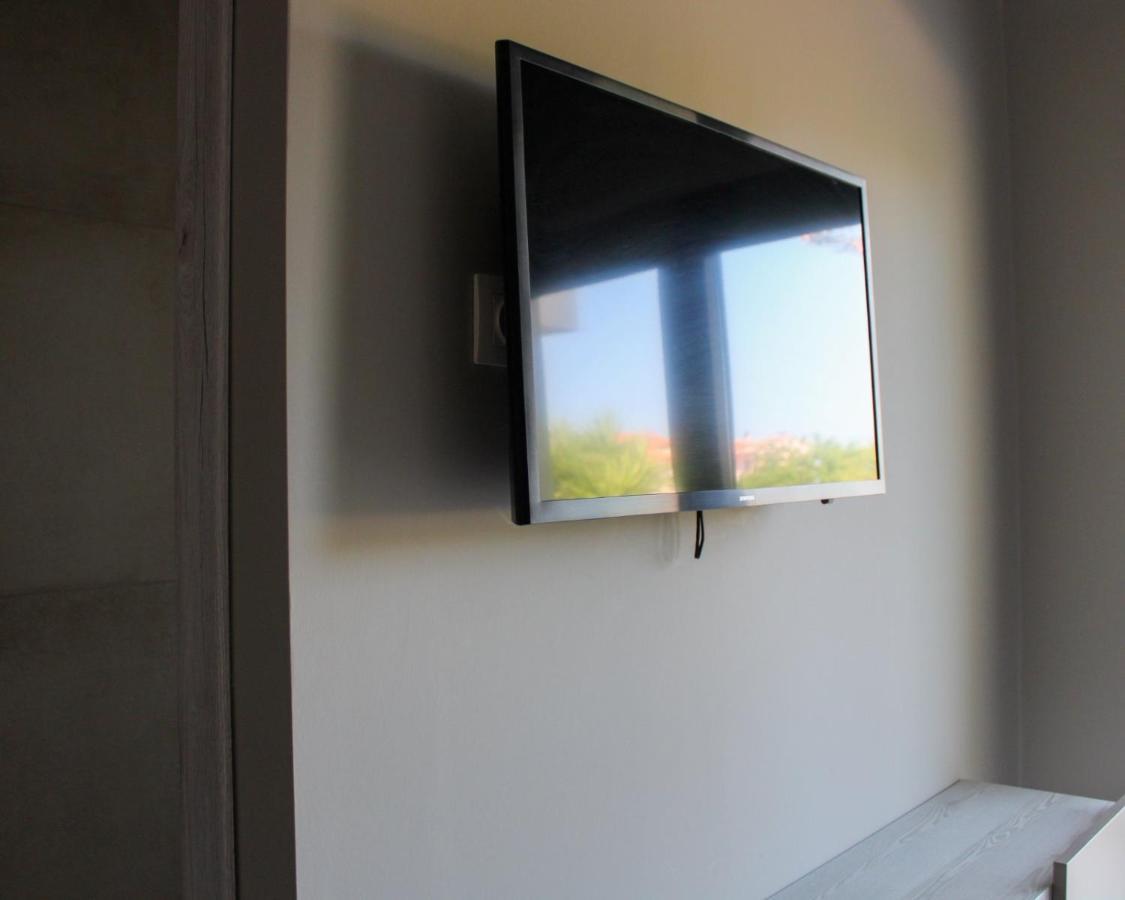 Agali Supreme Hospitality And Comfort Afytos Bagian luar foto